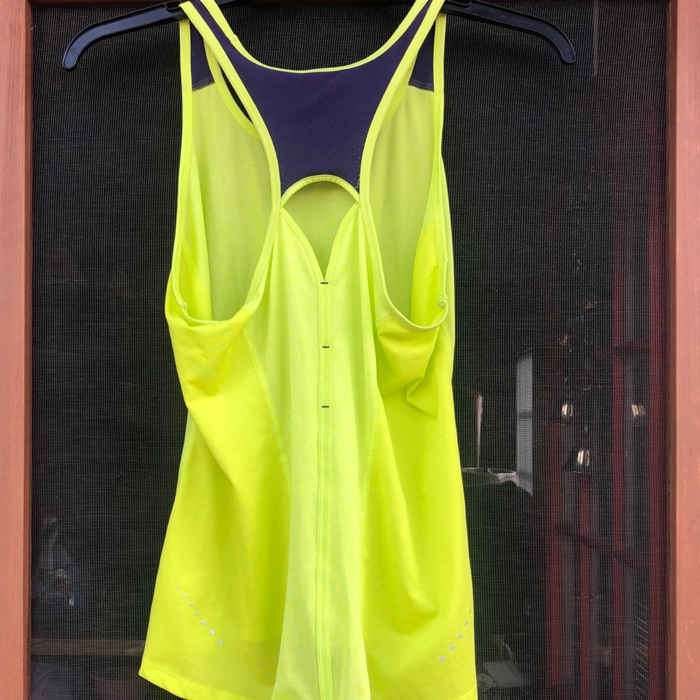 Champion razor back shirt - Picture 2 of 3